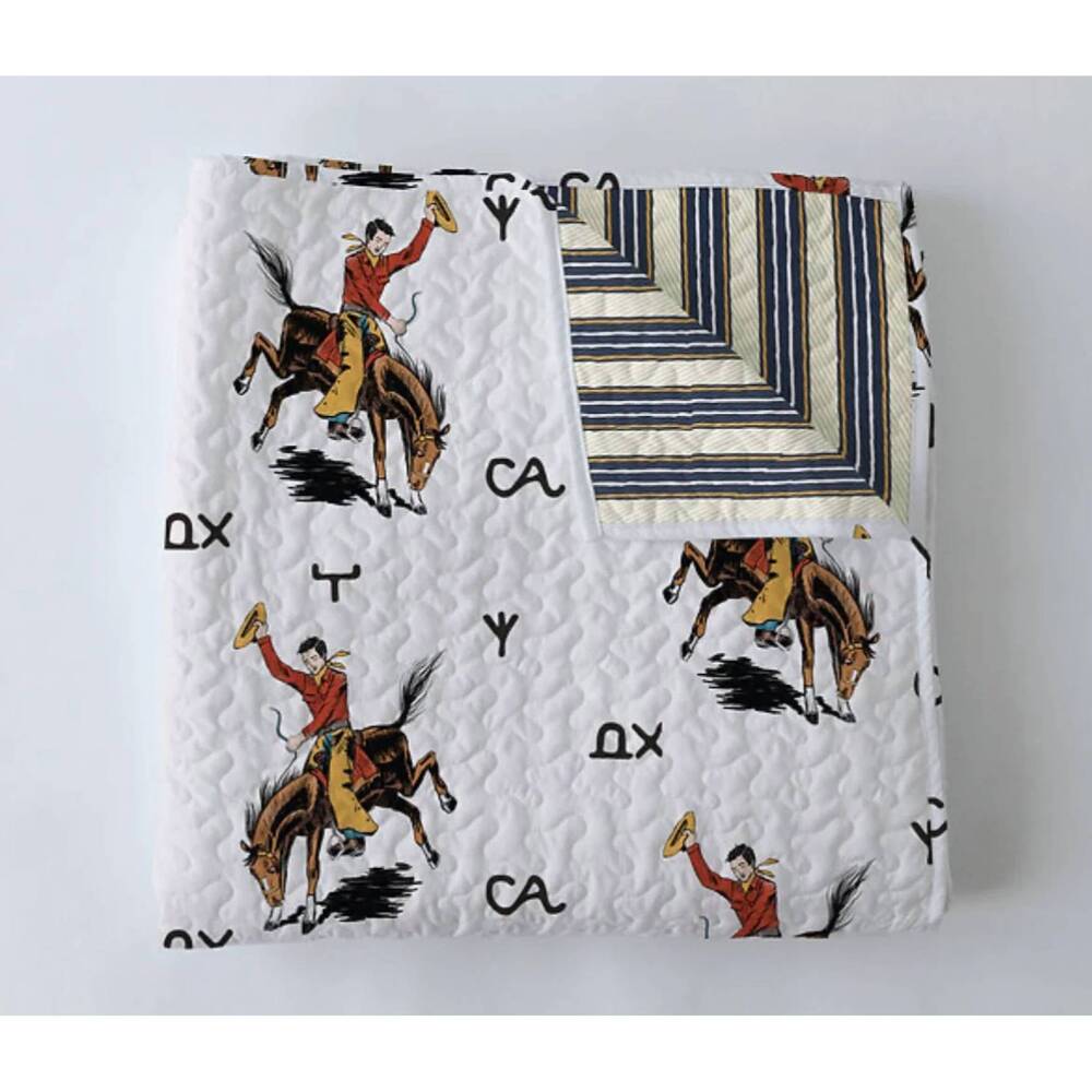 NEW IDA MAE HOME lazy j quilt set in white